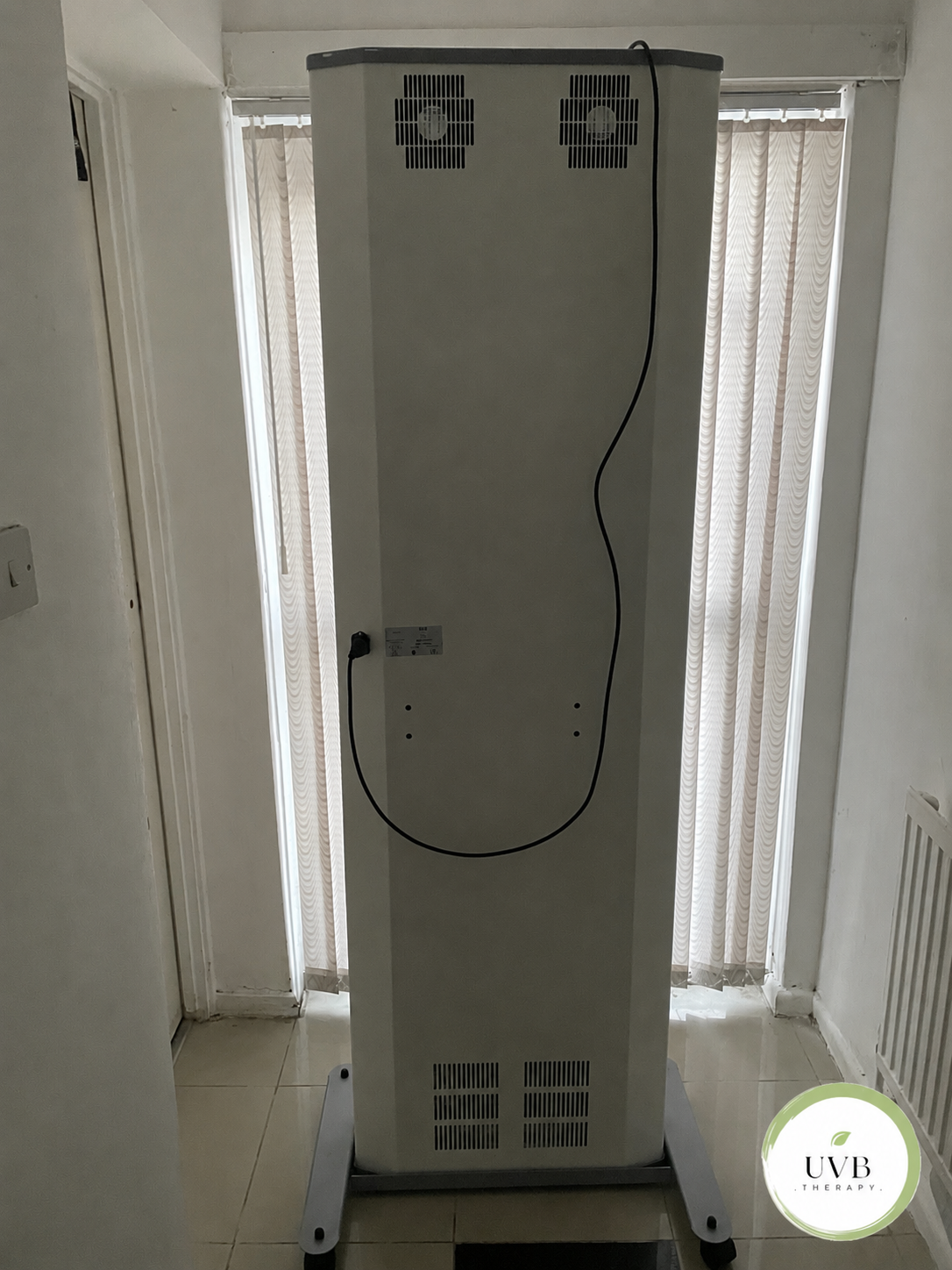 Cosmedico 8 Lamp Narrowband UVB Phototherapy Unit TL100W/01